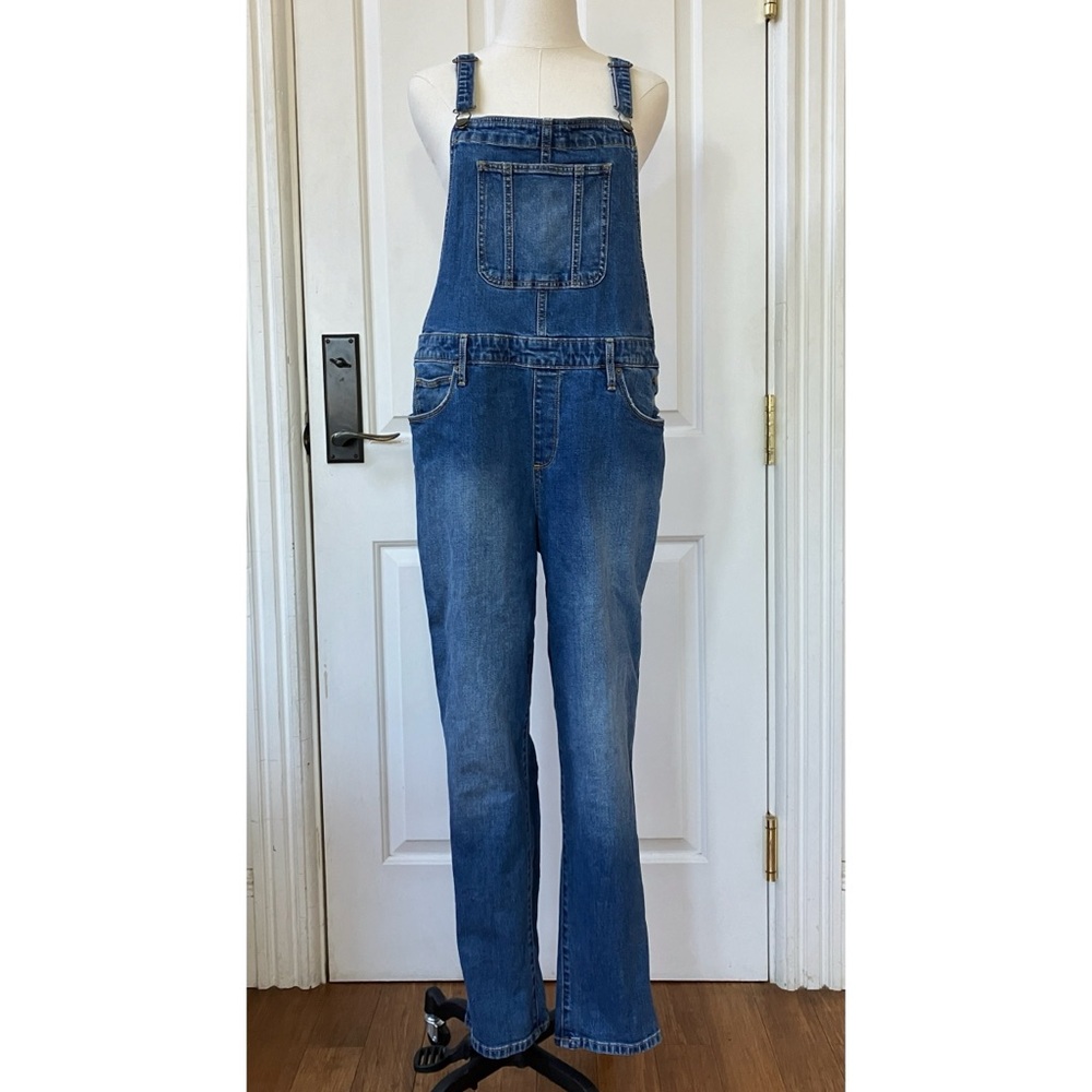 Universal Thread Women's Denim Overalls Size 12/31R